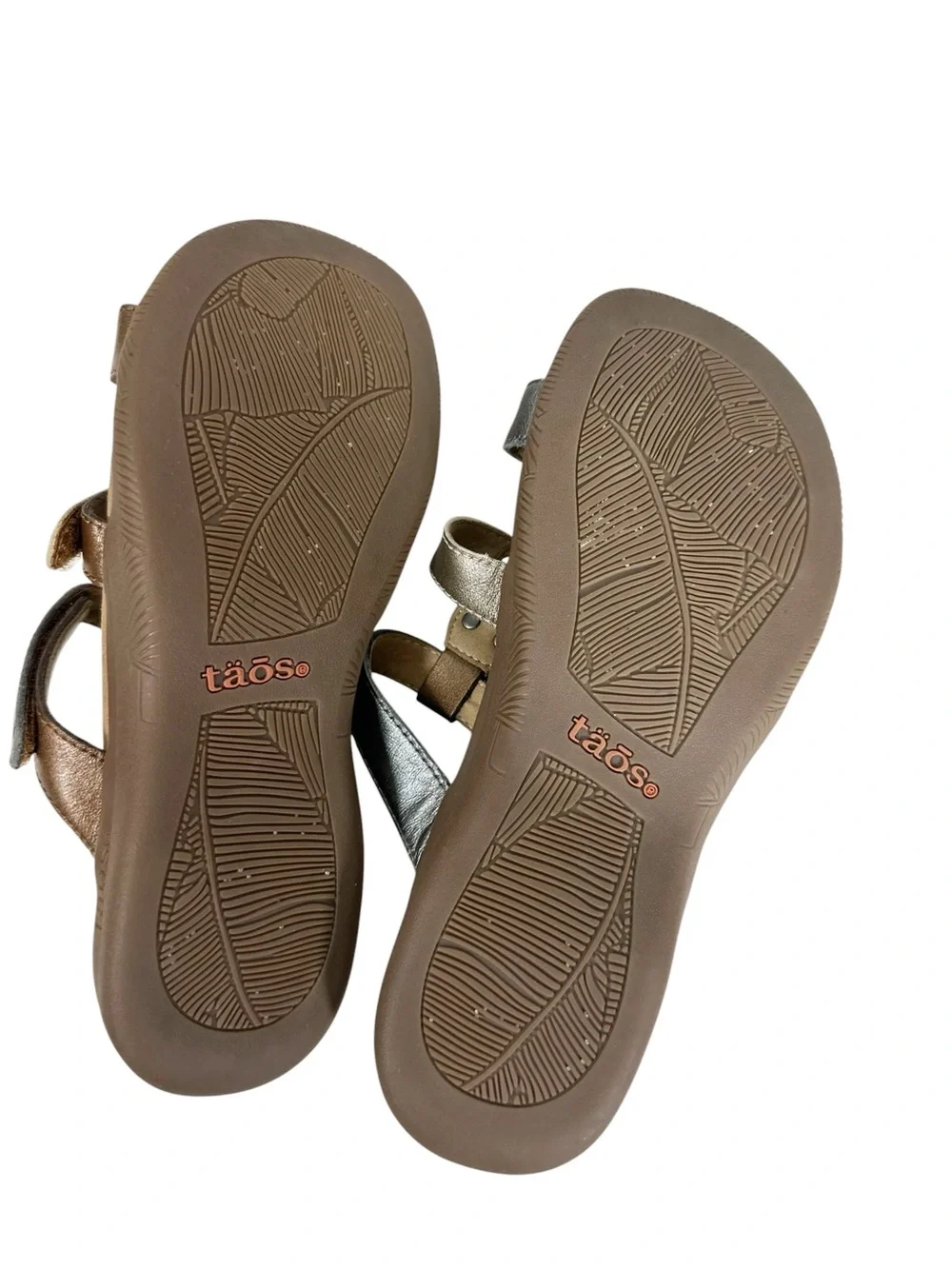 Taos Footwear Prize 4 Silver Metallic Jeweled Slide Sandals for Women size 7 - Picture 5 of 8